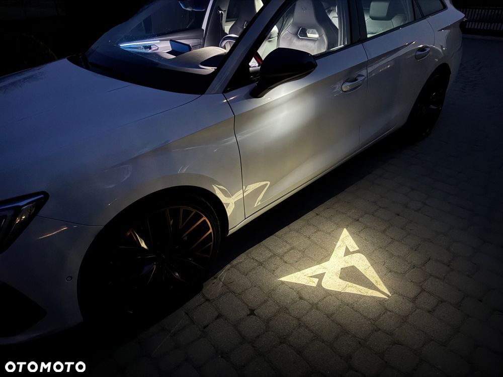 Cupra Leon Sportstourer 2.0 TSI 4Drive DSG VZ - 32