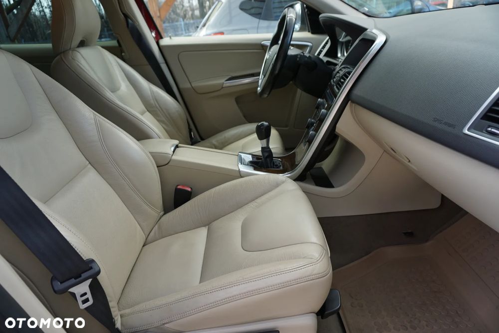 Volvo XC 60 D3 Edition Pro - 16