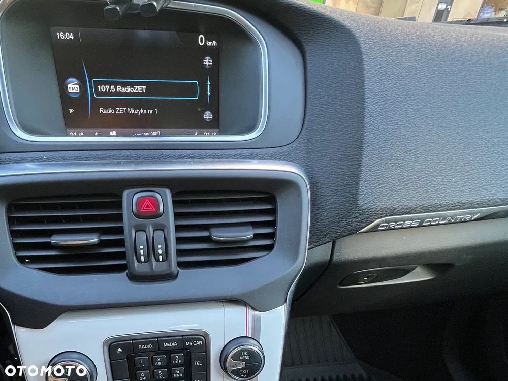Volvo V40 T4 Kinetic - 9