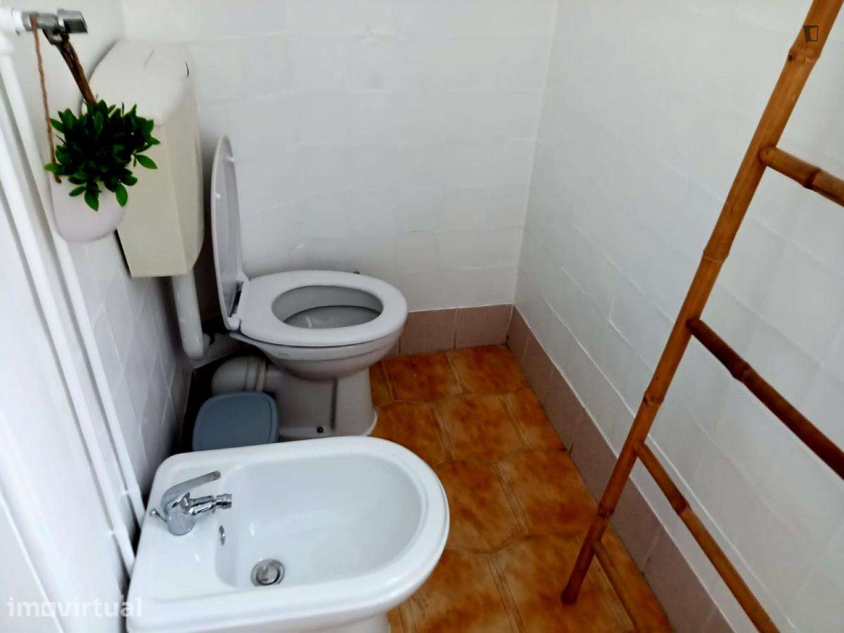 Quarto - localizado em Alta Universitária Coimbra - Grande imagem: 2/15