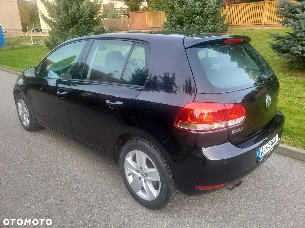 Volkswagen Golf - 11