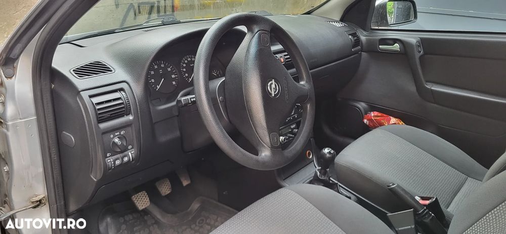 Opel Astra - 4