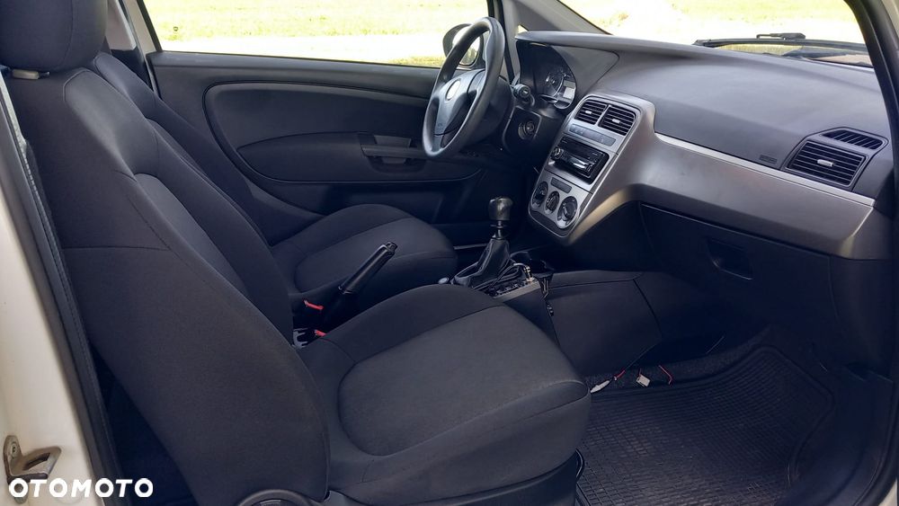 Fiat Punto 1.4 Easy S&S - 37