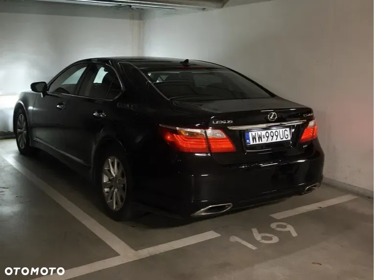 Lexus LS 460 Prestige - 8
