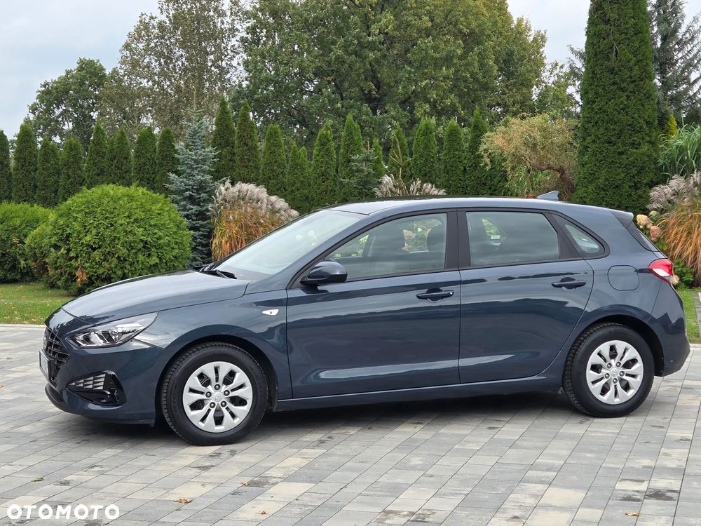 Hyundai i30 1.5 DPI Classic + - 25