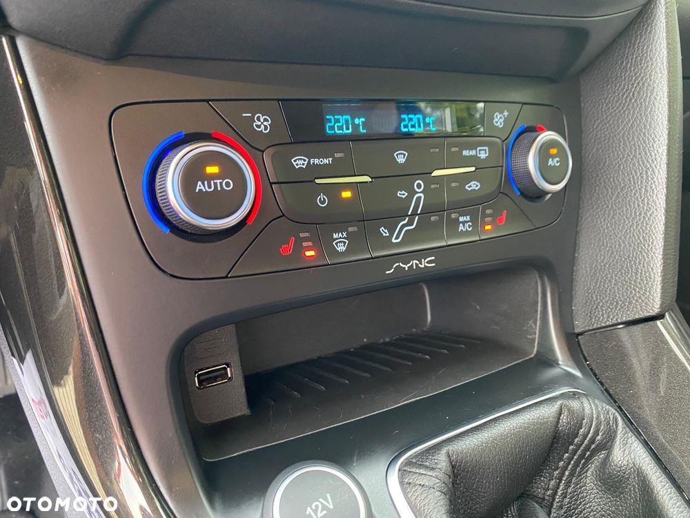 Ford Focus 1.0 EcoBoost Titanium - 16
