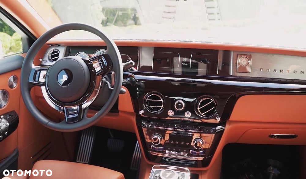 Rolls-Royce Phantom - 6