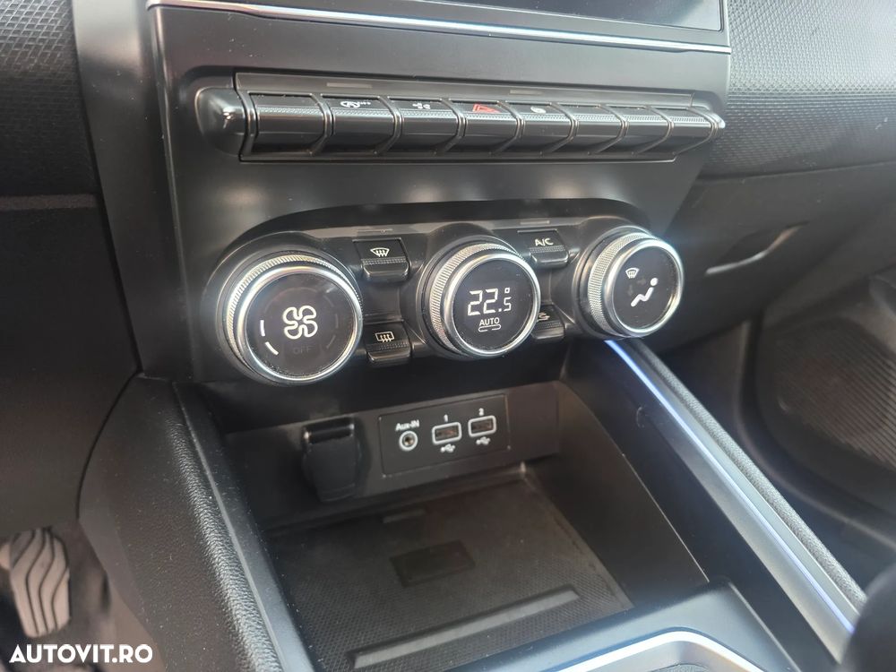 Renault Clio TCe 100 INTENS - 18