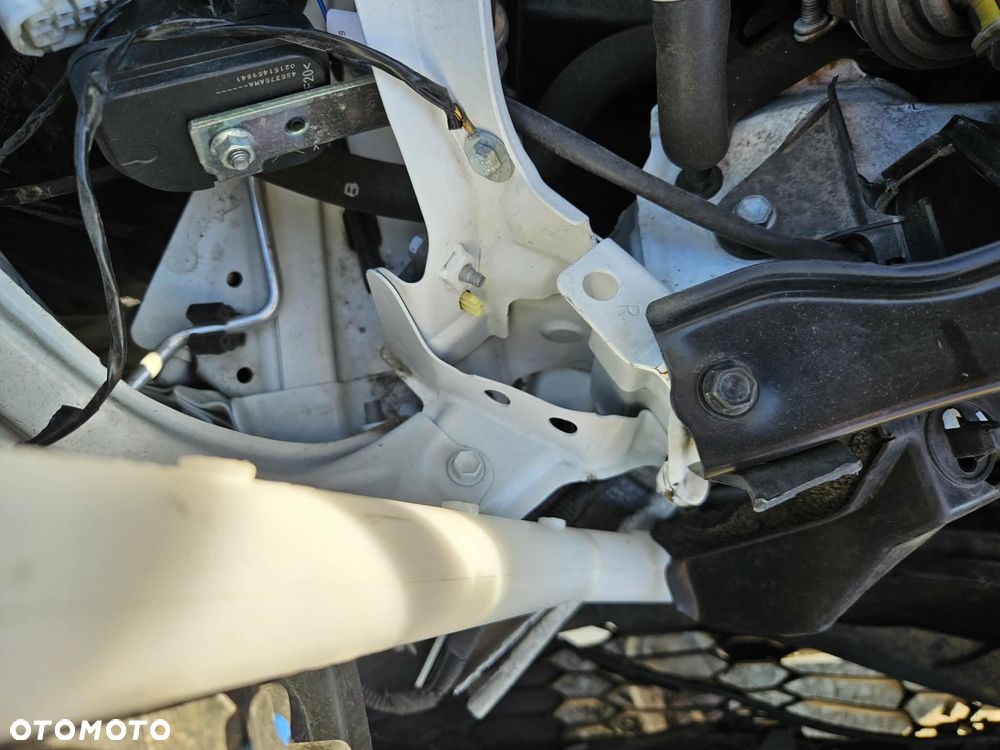 Toyota C-HR Business-Edition - 13