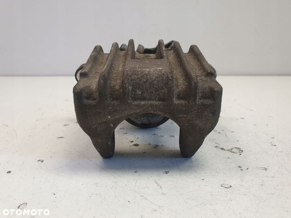 Skoda Octavia I ZACISK HAMULCOWY lewy TYŁ TYLNY - 5