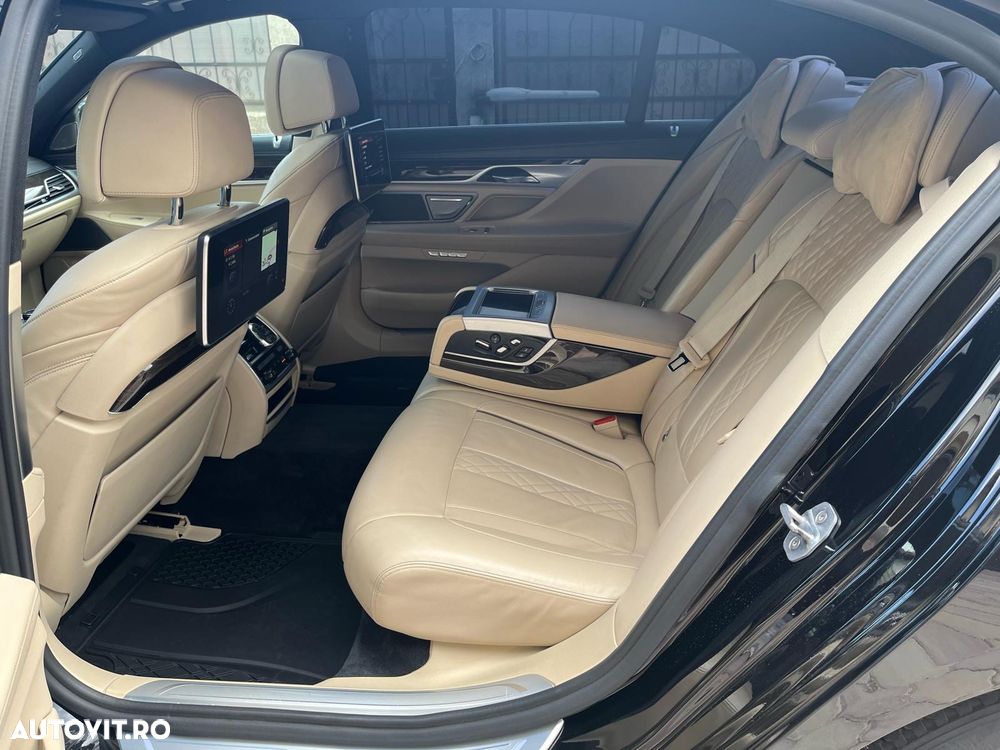 BMW Seria 7 730Ld xDrive - 19