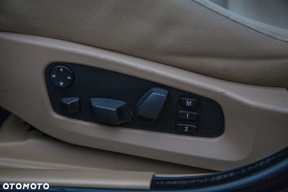 BMW Seria 5 525d Touring - 20