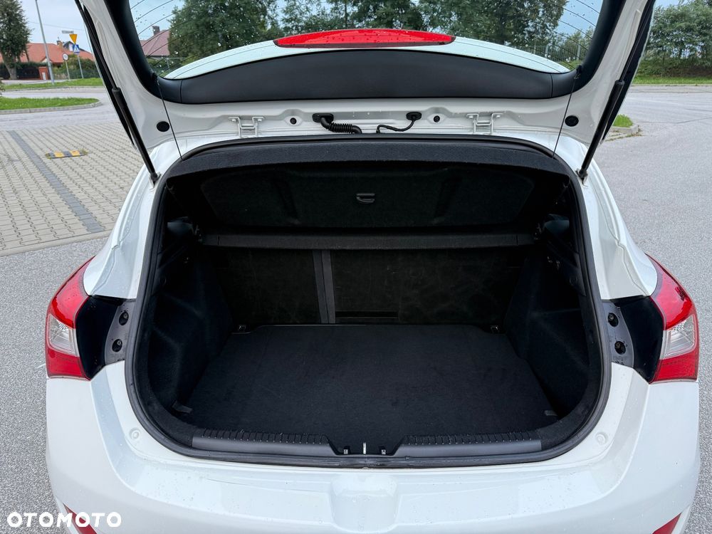 Hyundai i30 blue 1.6 GDI YES Gold - 20