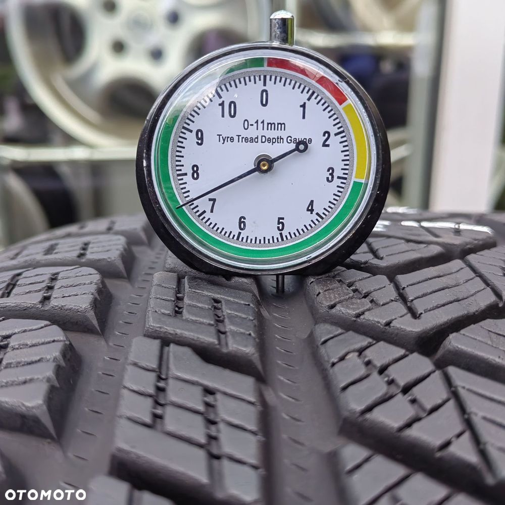 285/40R22 110W Pirelli Scorpion Winter para zima PZ18 - 10
