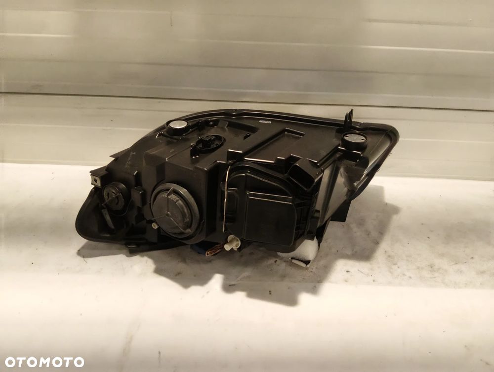 BMW X1 E84 XENION PRZÓD STRONA PRAWA  2990008 - 7
