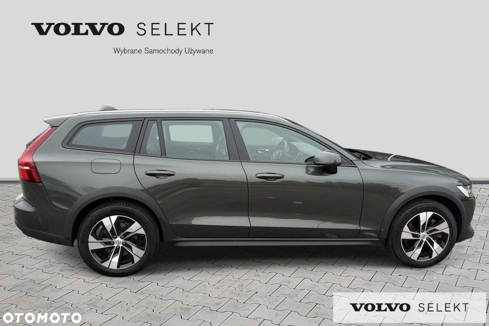 Volvo V60 Cross Country - 6