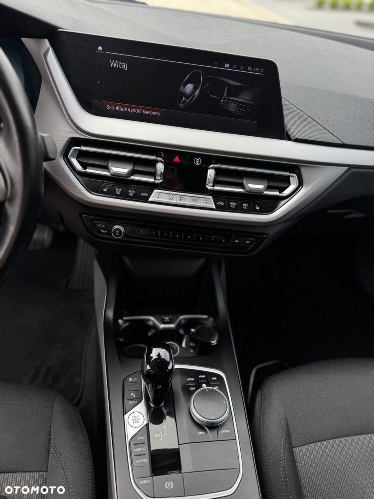 BMW Seria 1 118i Sport Line - 21