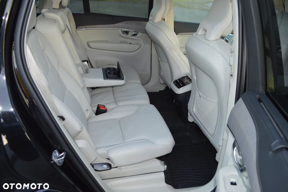 Volvo XC 90 B5 D AWD Core 7os - 14