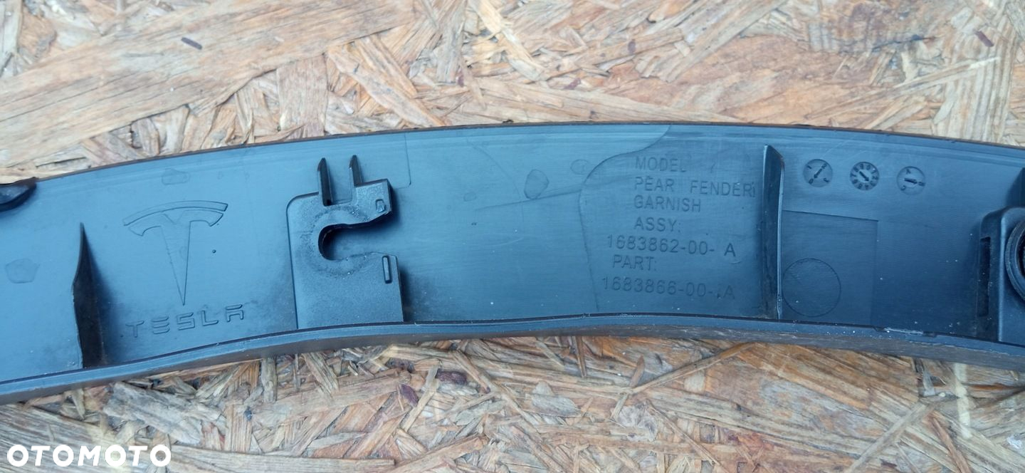 TESLA MODEL Y 22- LISTWA BŁOTNIKA PRAWY TYŁ PRAWA TYLNA 1683866-00-A - 15
