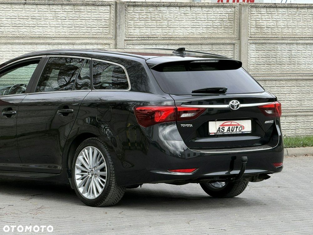 Toyota Avensis 1.8 Premium - 38