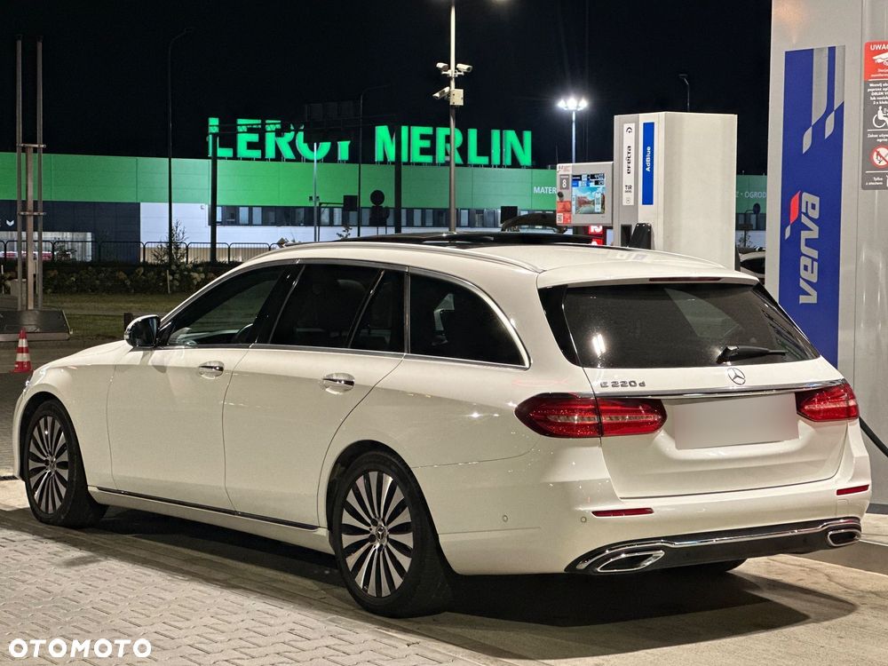 Mercedes-Benz Klasa E 220 d 9G-TRONIC - 16