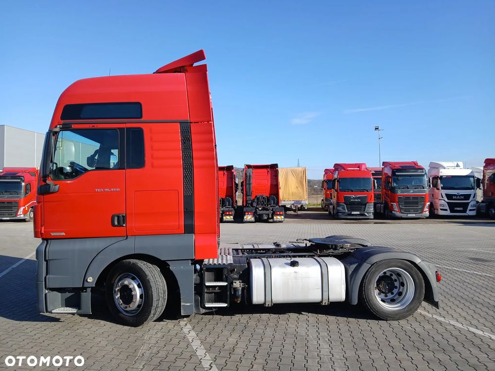 MAN 460 KM, MEGA - 8