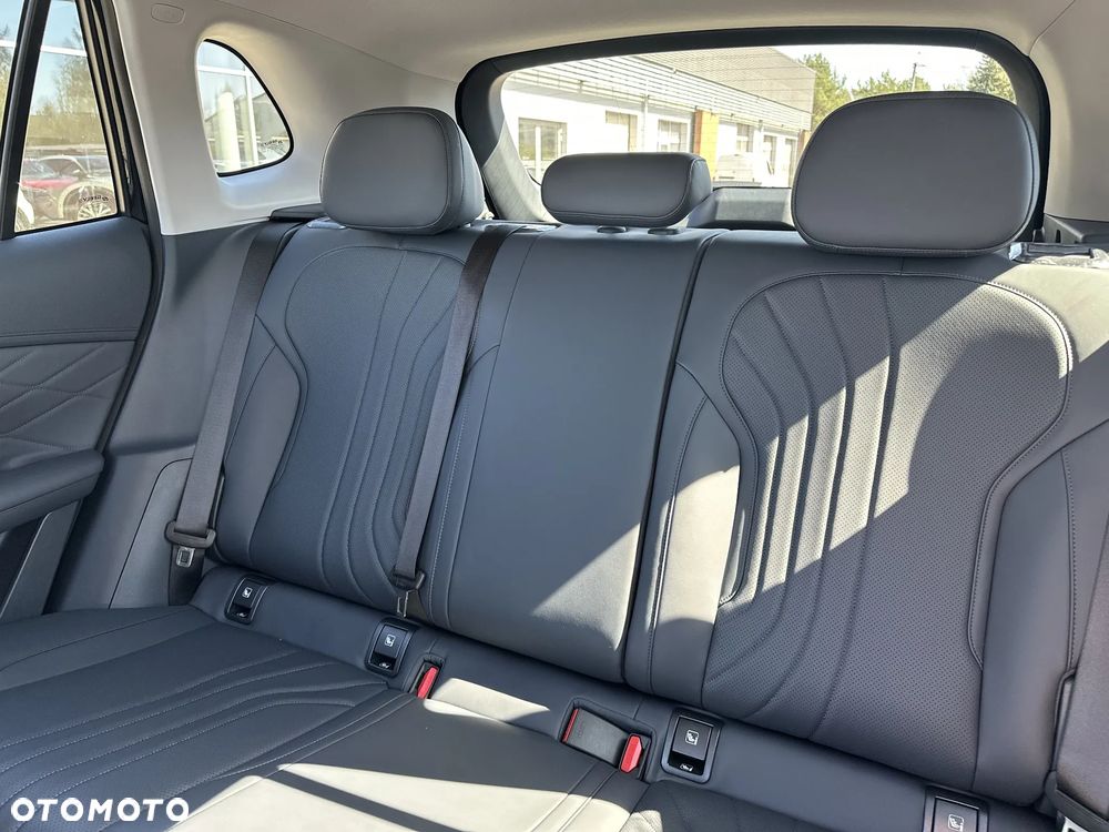 Geely Starray EM-i 1.5 PHEV Pro - 16