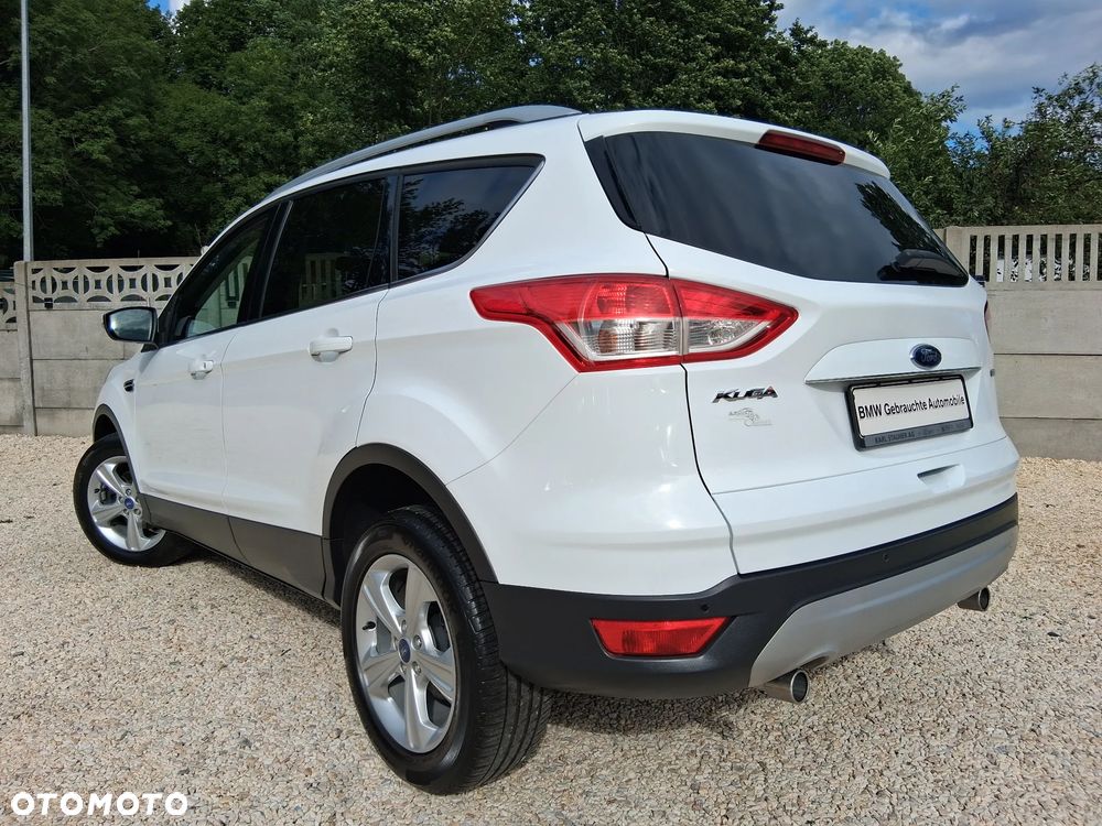 Ford Kuga 1.6 EcoBoost 2x4 Trend - 2