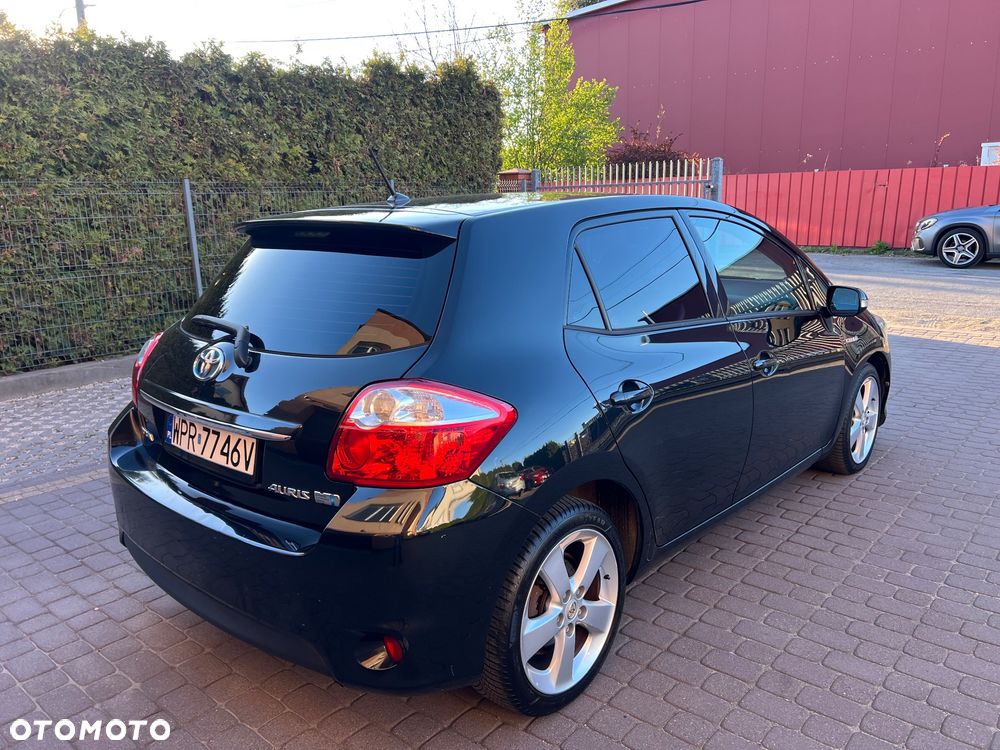 Toyota Auris - 5