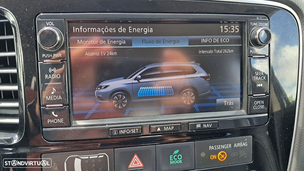 Mitsubishi Outlander 2.0 Instyle Navi - 9