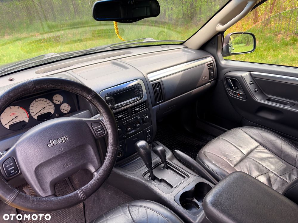 Jeep Grand Cherokee - 8