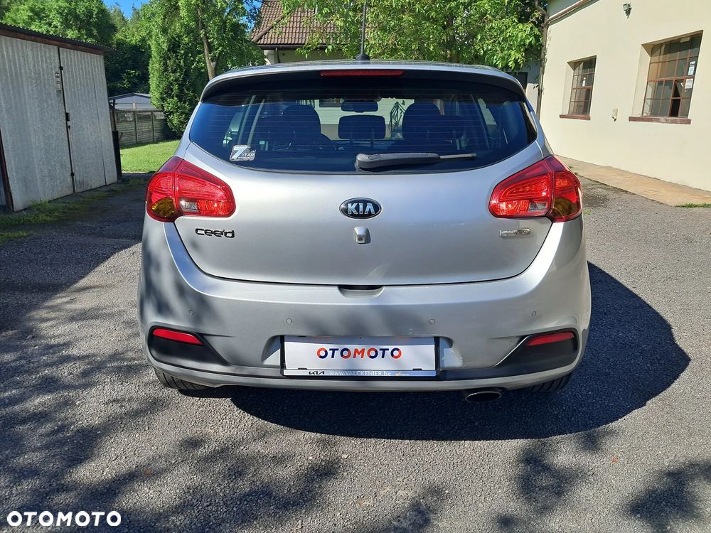 Kia Ceed 1.4 CVVT Attract - 4