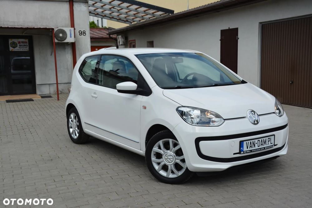 Volkswagen up! (BlueMotion Technology) move
