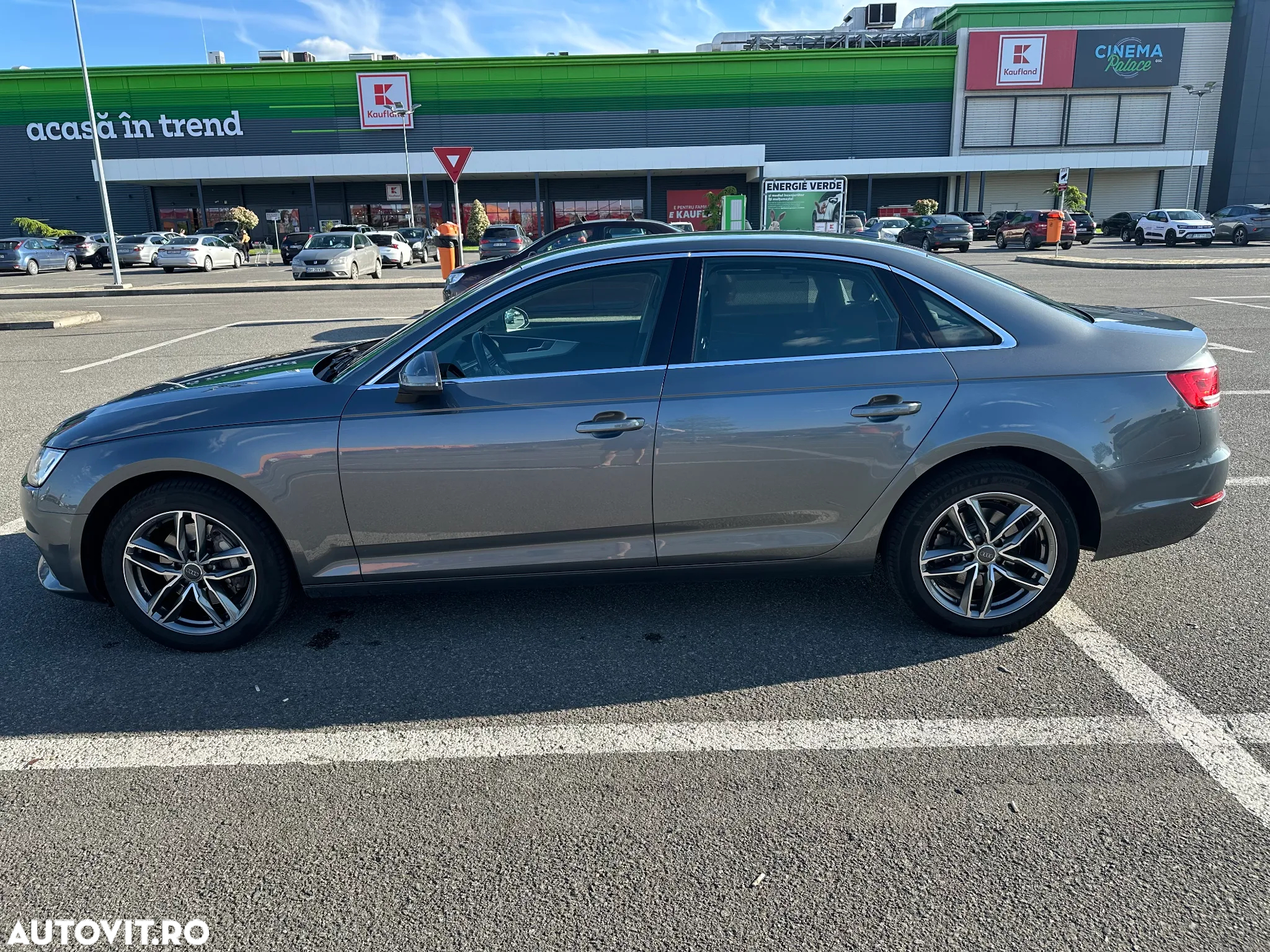 Audi A4 2.0 TDI S tronic - 7