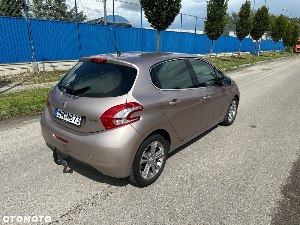 Peugeot 208 e-HDi FAP 92 EGS6 Stop&Start Allure - 6