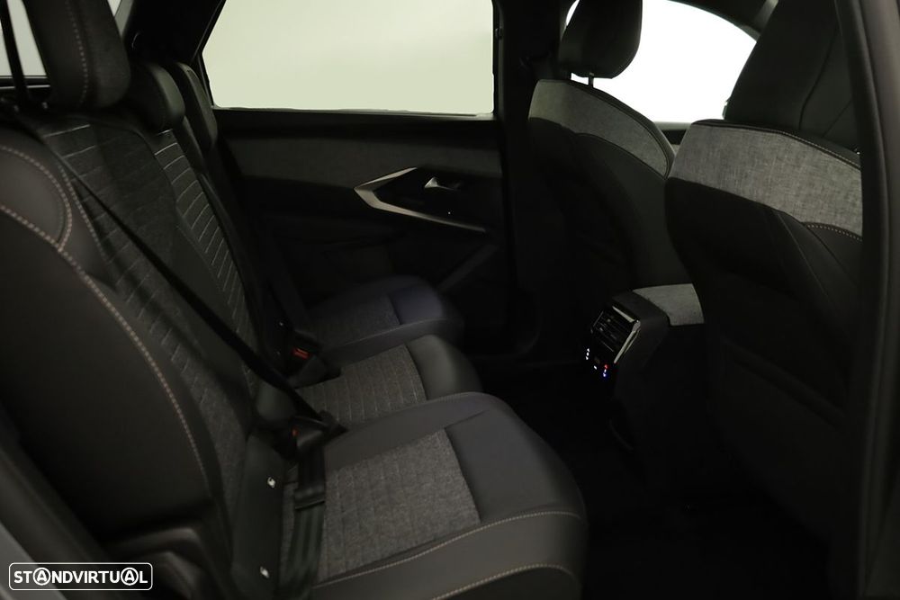 Peugeot 5008 1.2 Hybrid Allure e-DCS6 - 21