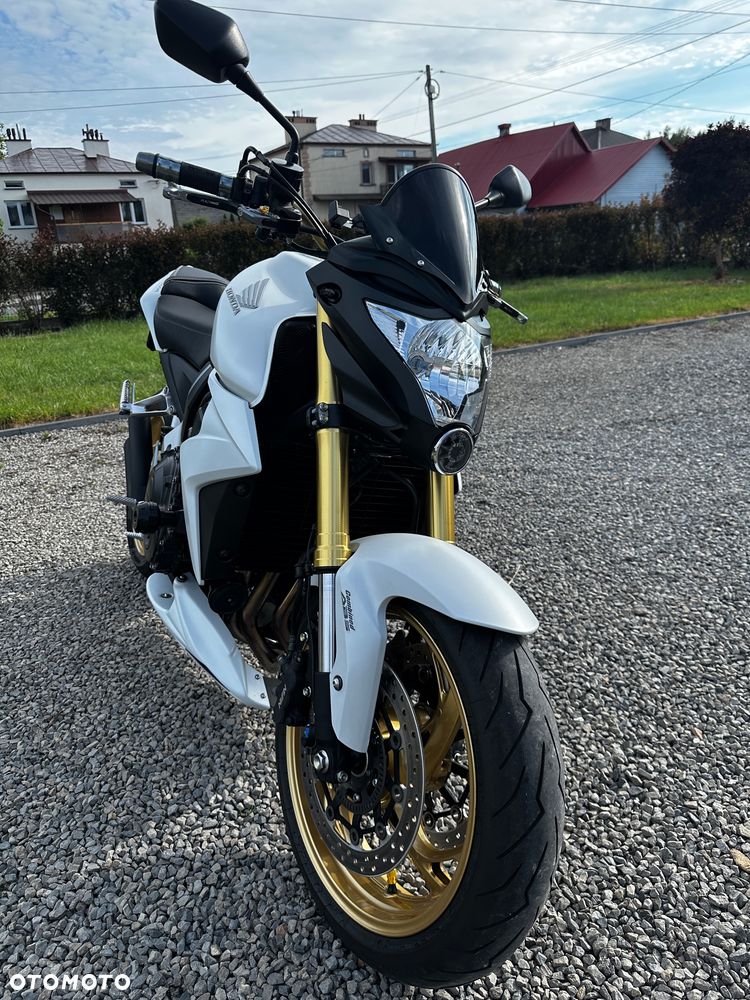 Honda CB - 1