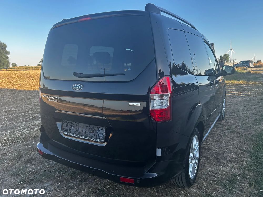 Ford Tourneo Courier 1.0 EcoBoost S&S Ambiente - 12