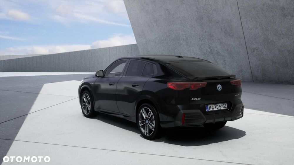 BMW iX2 - 2