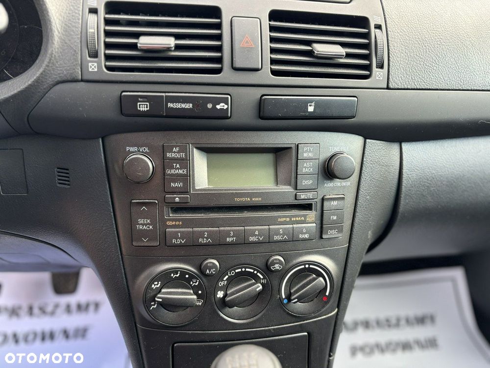 Toyota Avensis - 16