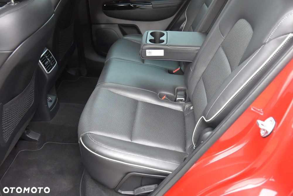 Kia Sportage 1.6 GDI 2WD DREAM-TEAM EDITION - 28