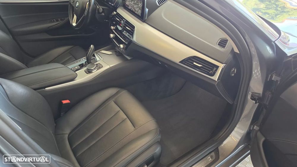 BMW 530 d xDrive Line Luxury Auto - 55