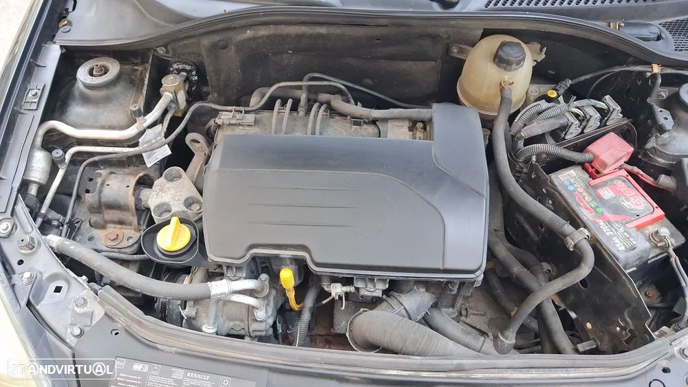 Renault Clio 1.2 16V Dynamique - 19
