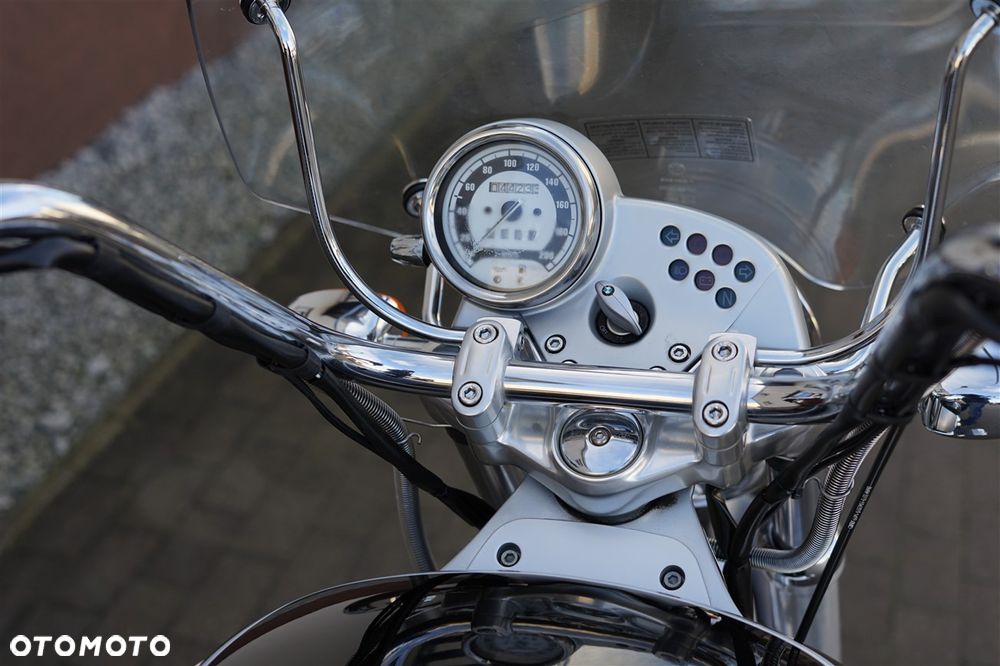 BMW R - 19