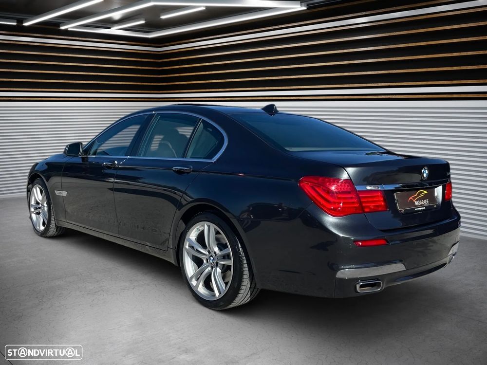 BMW 740 d Pack M - 4