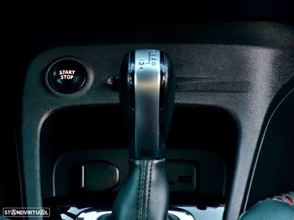 Renault Captur - 23