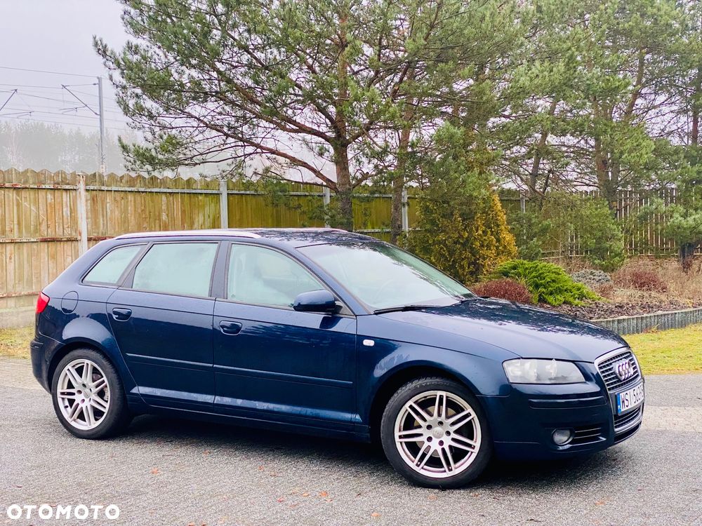 Audi A3 Sportback 2.0 FSI Ambiente - 3