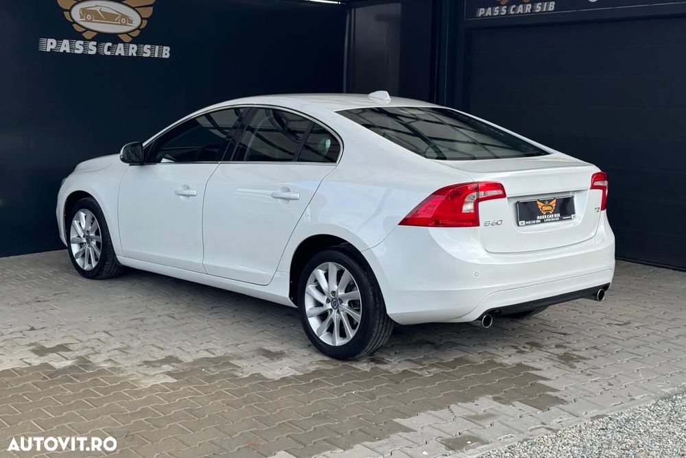Volvo S60 T2 Geartronic Summum - 6