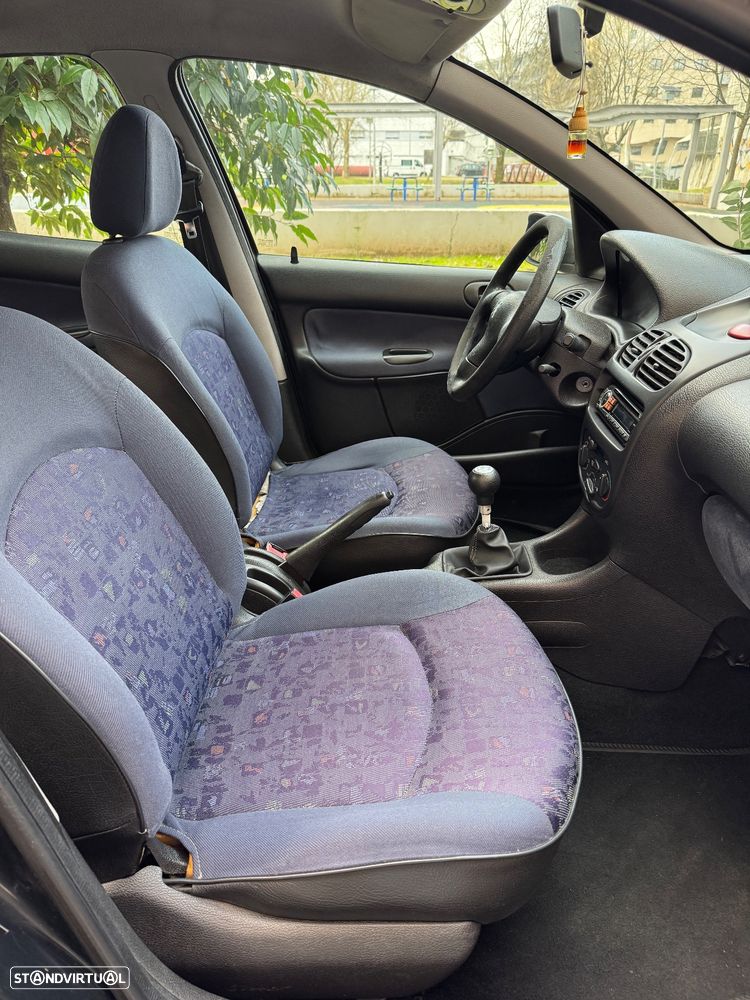 Peugeot 206 1.1 XR - 8