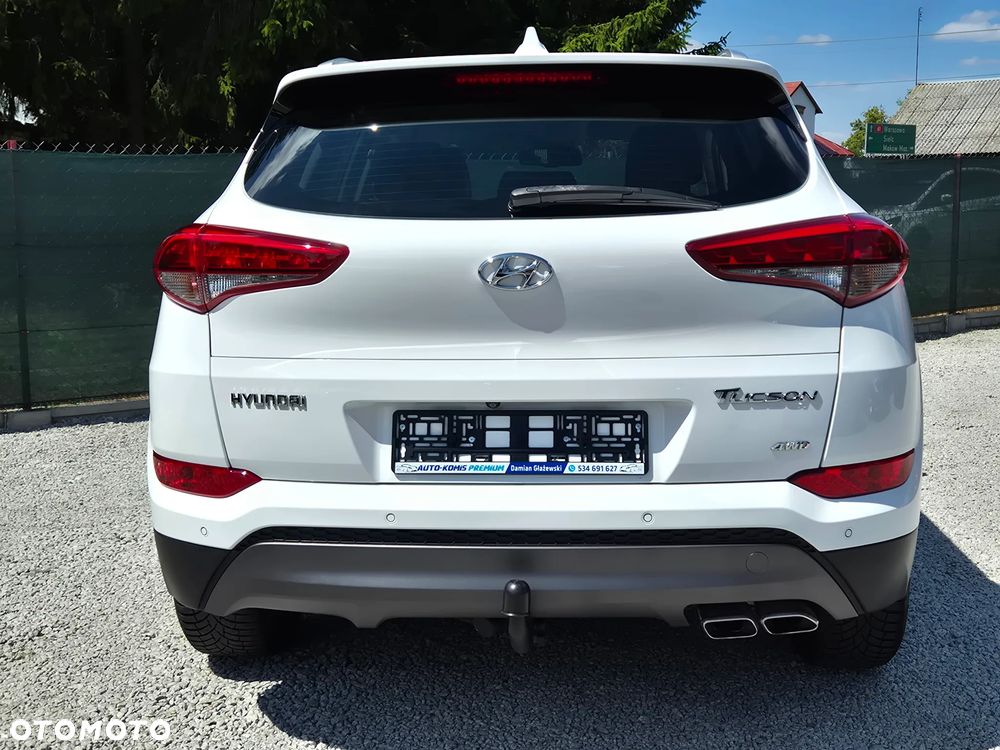 Hyundai Tucson 2.0 CRDI 4WD Automatik Style - 23